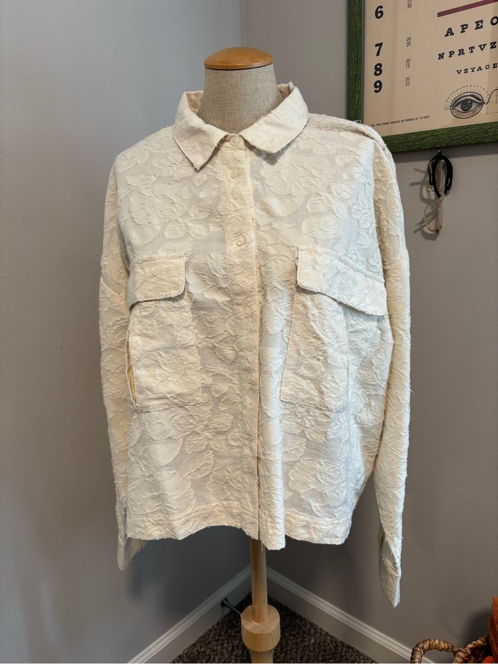 Loft cream color brocade like cropped jacket